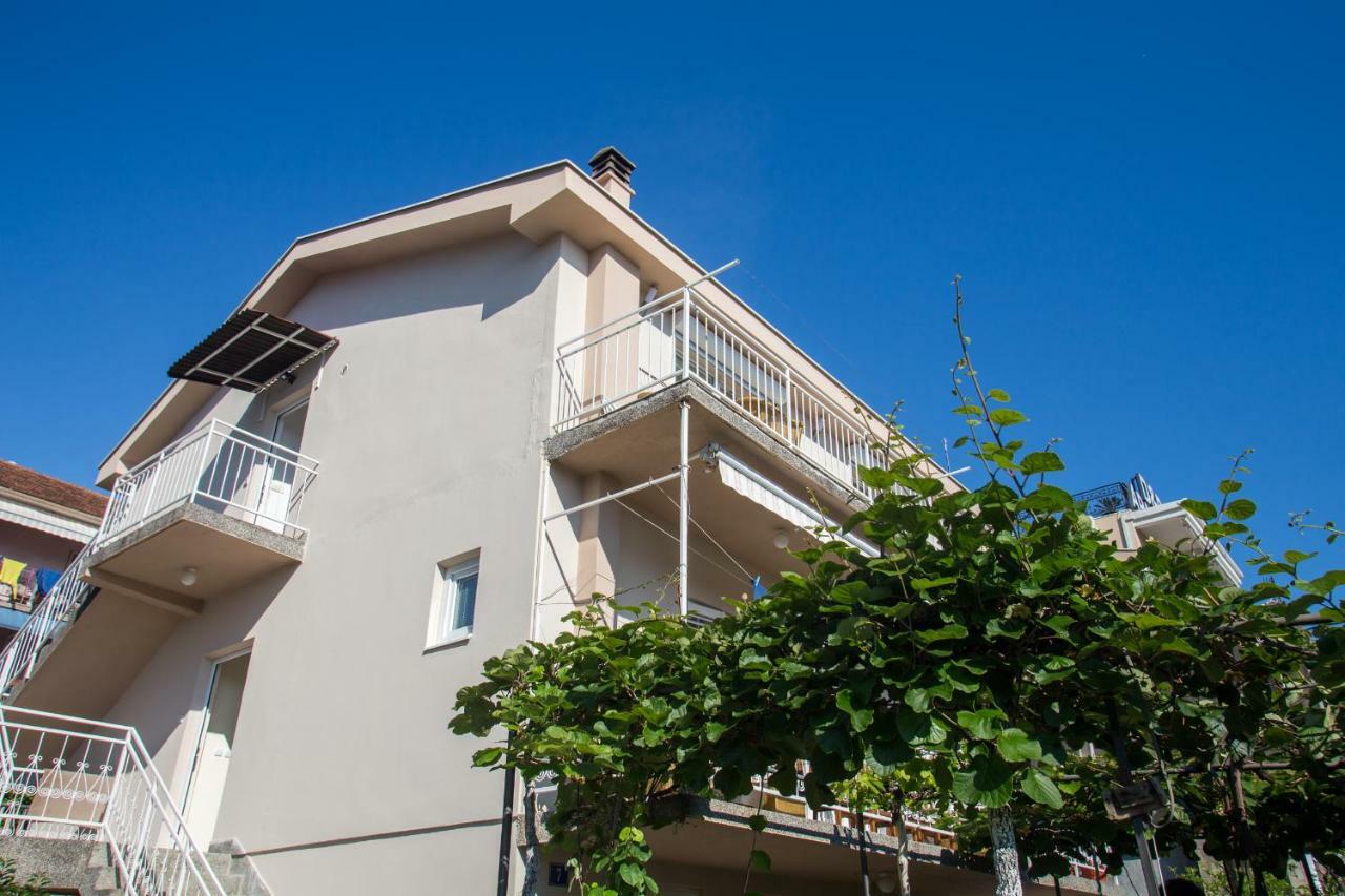 Divino Apartment ティヴァト エクステリア 写真